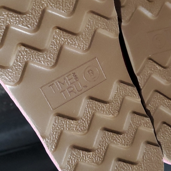 Women's Suede Winter Boots - Picture 14 of 17